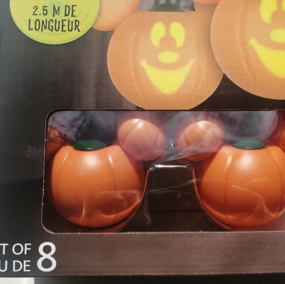 Disney Halloween, Mickey Mouse Pumpkin Projector String Lights NEW - Picture 6 of 7